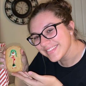 Meet your Posher, Sara